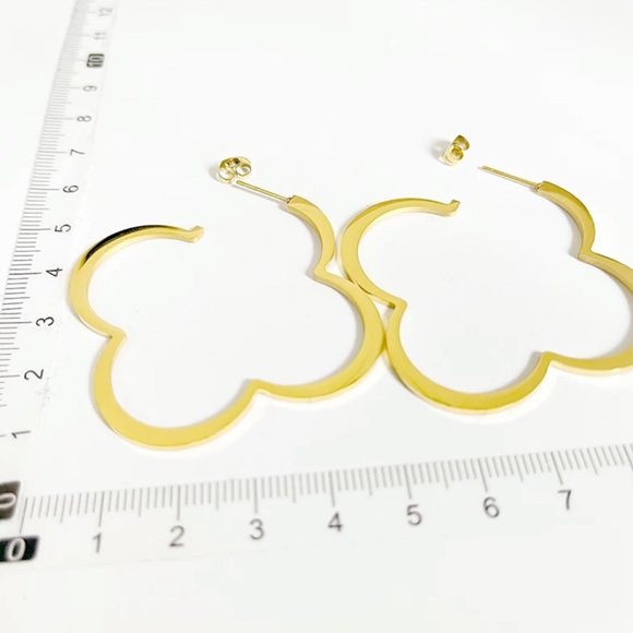 💛Gold plated earrings clover earrings hoop earrings - Picture 4 of 5